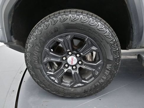 Used 2023 GMC Canyon Elevation w/ Convenience Package RWD image 9