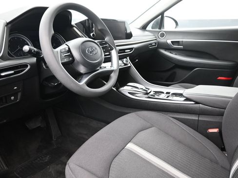 Certified 2023 Hyundai Sonata SEL w/ Preferred Accessory Package FWD image 10