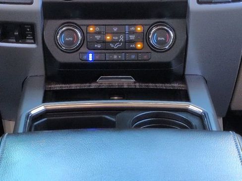 Used 2019 Ford F250 Lariat w/ Lariat Ultimate Package image 19