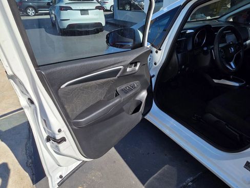 Used 2016 Honda Fit EX image 22