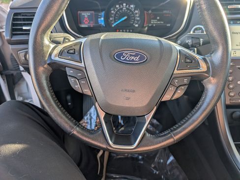 Used 2018 Ford Fusion Titanium image 15
