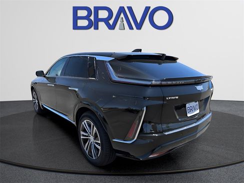 New 2024 Cadillac Lyriq Luxury image 5
