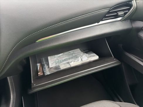 Certified 2023 Chevrolet Traverse LT image 32