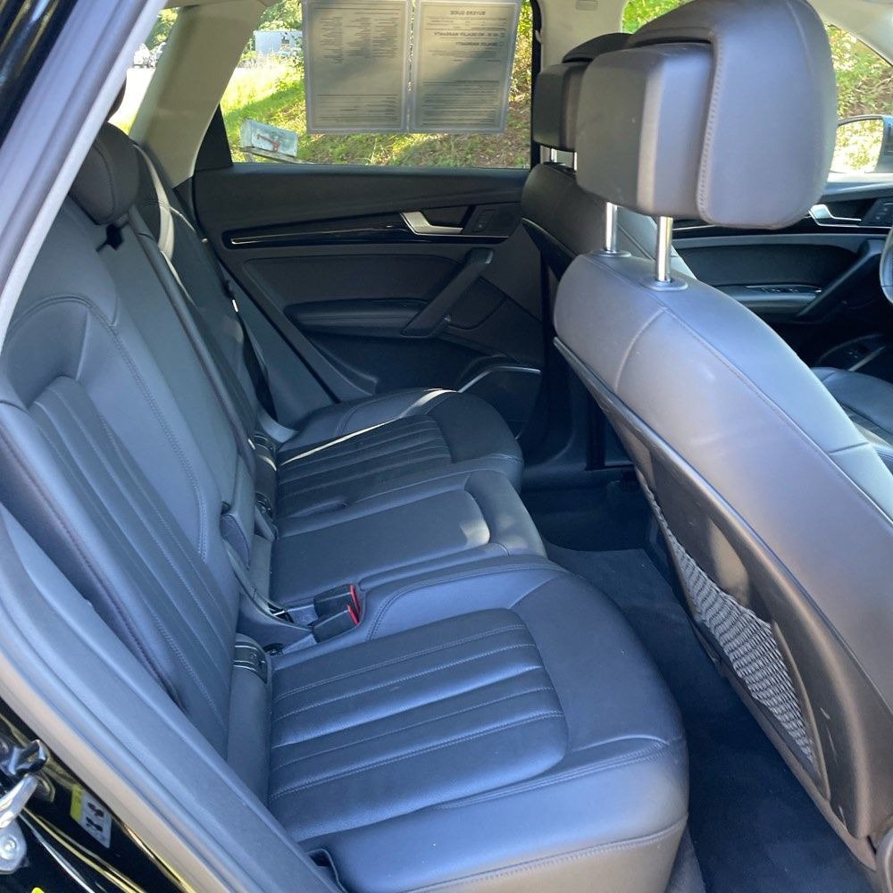 Used 2020 Audi Q5 e Premium Plus w/ Premium Plus Package AWD/4WD image 12