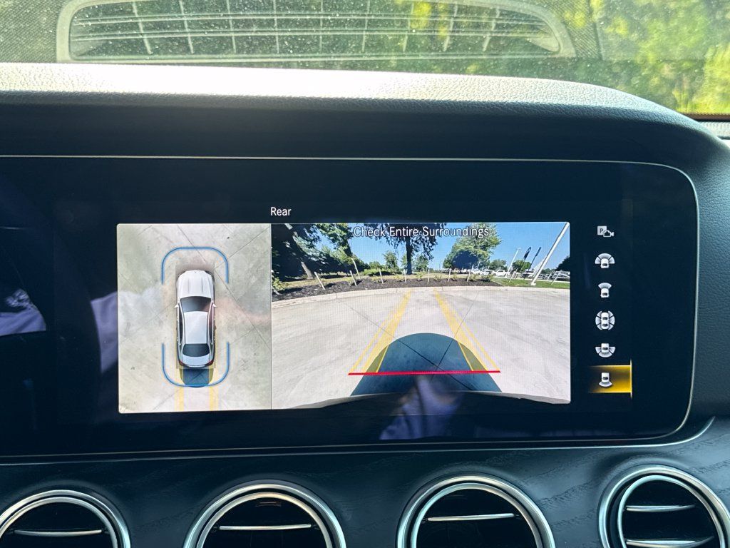 Used 2022 Mercedes-Benz E 350 Sedan image 27