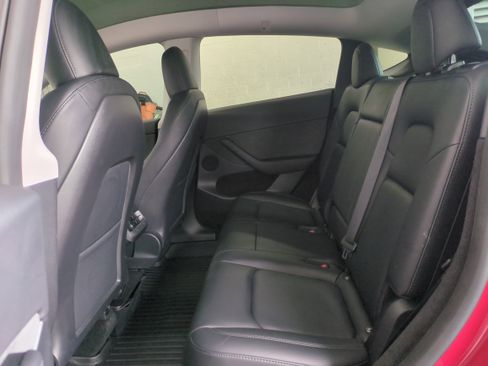 Used 2023 Tesla Model Y Performance image 15