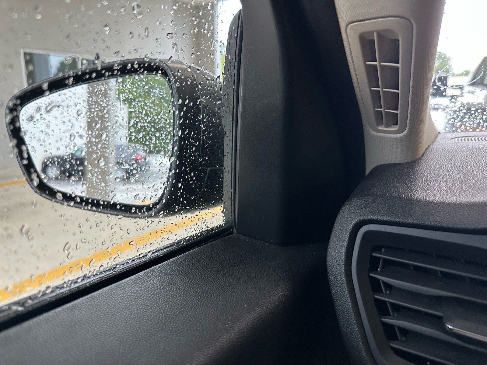 Certified 2020 Ford Escape SE FWD image 36