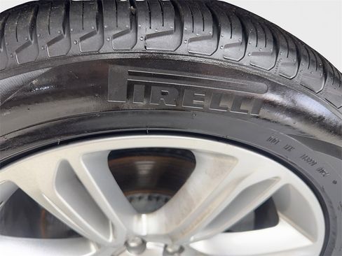 Used 2022 Land Rover Range Rover Velar R-Dynamic S image 89