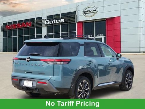 New 2026 Nissan Pathfinder Platinum image 4