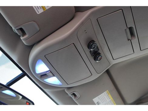 Used 2015 Nissan Armada SV image 33