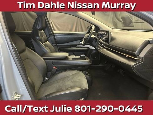 Used 2025 Nissan Ariya AWD image 15