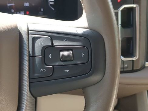 Used 2022 GMC Yukon XL Denali w/ Denali Ultimate Package image 16