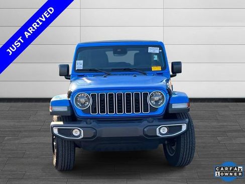Used 2025 Jeep Wrangler Unlimited Sahara w/ Safety Group AWD/4WD image 8