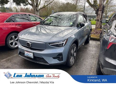 Used 2023 Volvo XC40 Recharge Ultimate image 1