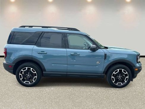 Certified 2023 Ford Bronco Sport Outer Banks w/ Tech Package AWD/4WD image 4