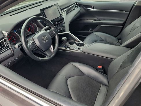 Used 2022 Toyota Camry XSE image 16