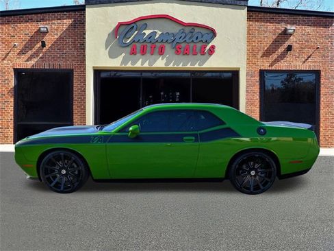 Used 2017 Dodge Challenger T/A image 8