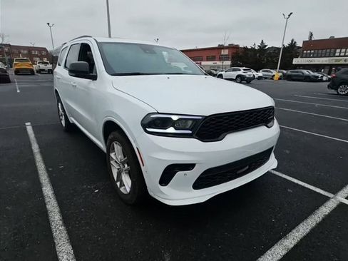 Used 2025 Dodge Durango GT image 3
