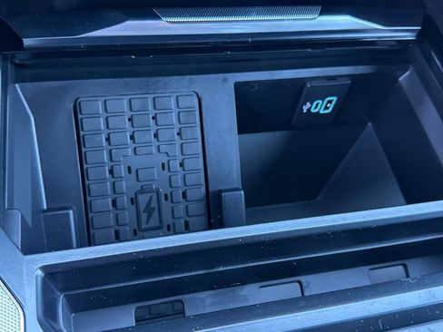 New 2026 Ford F250 Platinum w/ Tremor Off-Road Package image 26