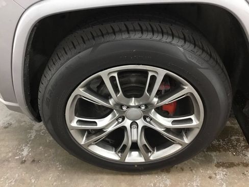 Used 2020 Jeep Grand Cherokee Altitude AWD/4WD image 5