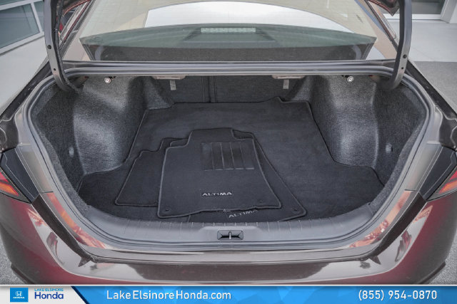 Used 2025 Nissan Altima 2.5 SV FWD image 29