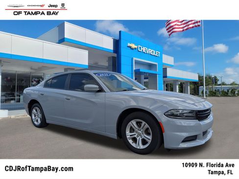 Used 2021 Dodge Charger SXT RWD image 1