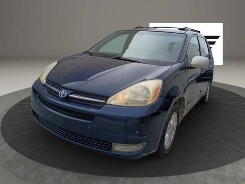 Used 2004 Toyota Sienna AWD image 3