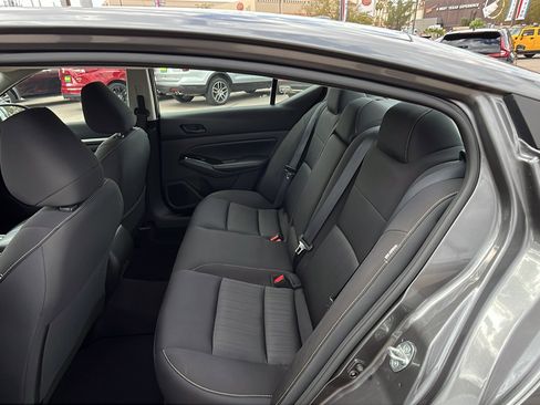 Used 2023 Nissan Altima 2.5 SV image 24