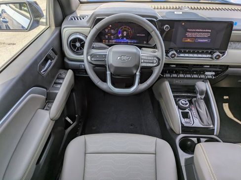 New 2025 Chevrolet Colorado ZR2 w/ Midnight Edition image 17