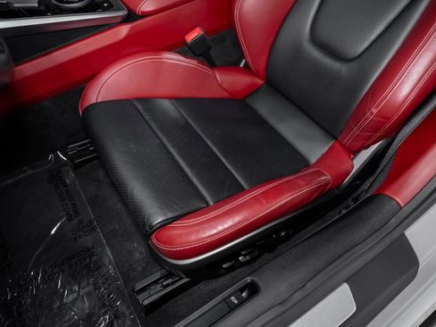 Used 2020 Porsche 911 Carrera S image 30