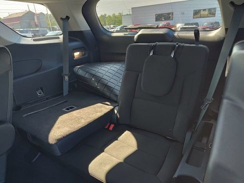 Used 2021 Ford Explorer XLT AWD/4WD image 28