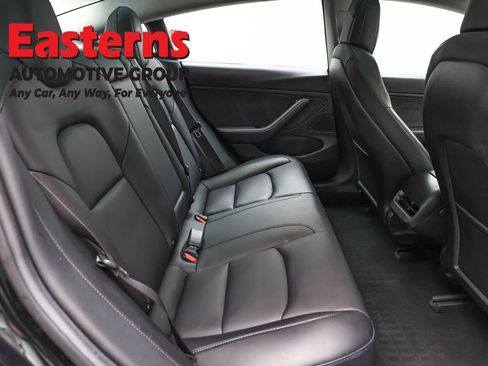 Used 2018 Tesla Model 3 Long Range image 18