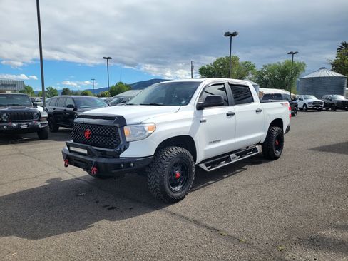Used 2016 Toyota Tundra SR5 AWD/4WD image 14