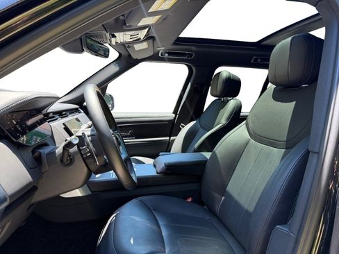 Certified 2023 Land Rover Range Rover SE AWD/4WD image 10