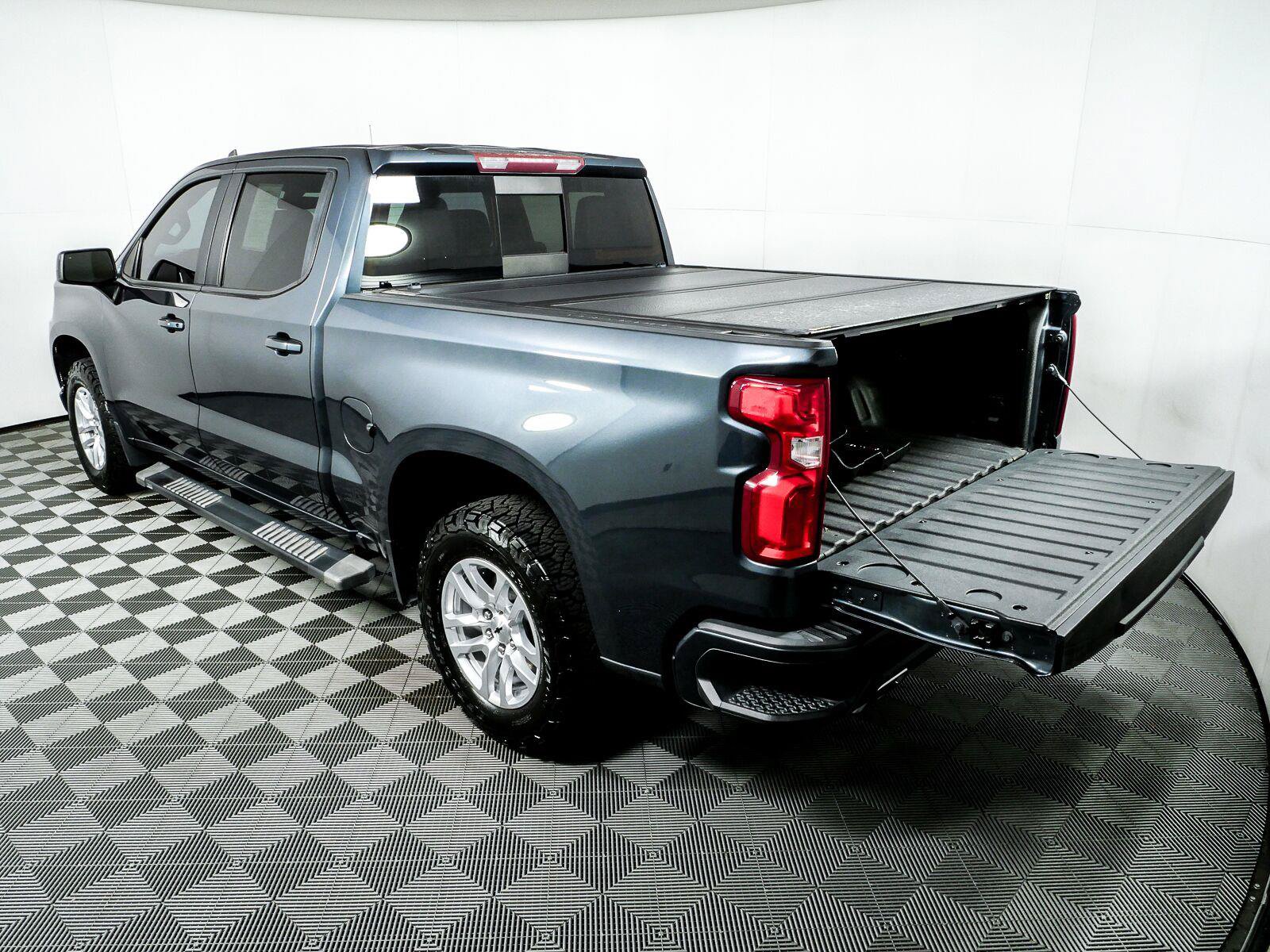 Used 2020 Chevrolet Silverado 1500 RST AWD/4WD image 30