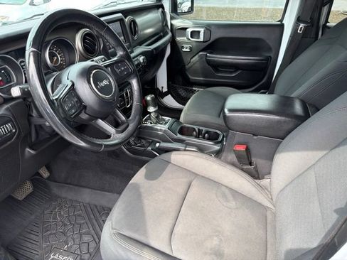 Used 2021 Jeep Wrangler Unlimited Sport AWD/4WD image 14