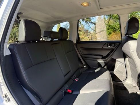 Used 2014 Subaru Forester 2.5i Limited image 24