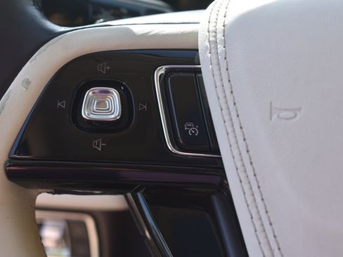 Used 2021 Lincoln Aviator Black Label w/ Dynamic Handling Package AWD/4WD image 21