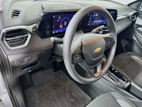 Used 2024 Chevrolet TrailBlazer LT FWD image 9