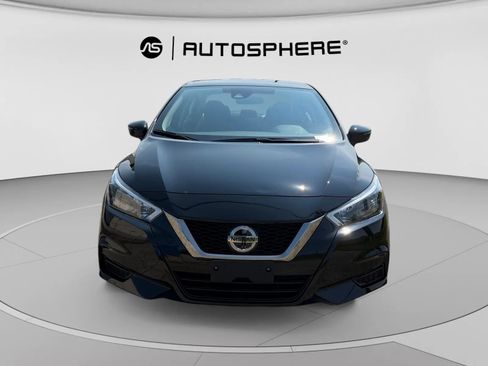 Used 2022 Nissan Versa SR FWD image 2