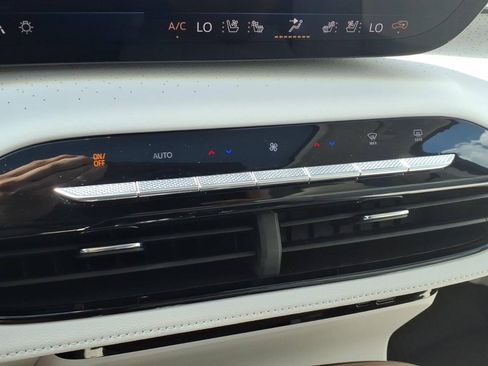 Used 2026 Buick Enclave Avenir w/ Super Cruise Package AWD/4WD image 19