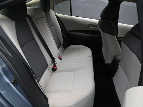 Used 2020 Toyota Corolla LE image 37