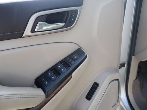 Used 2020 GMC Yukon Denali AWD/4WD image 13