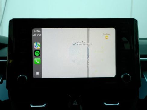 Used 2022 Toyota Corolla SE image 9