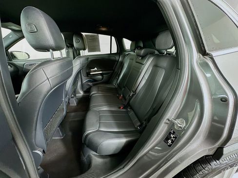 Used 2021 Mercedes-Benz GLA 250 4MATIC w/ Premium Package image 30