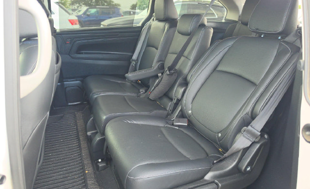 Used 2022 Honda Odyssey Touring image 5