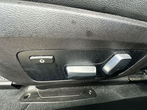 Used 2020 BMW 330i Sedan w/ Driving Assistance Package image 14