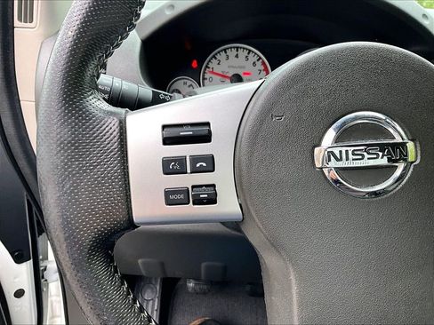Used 2015 Nissan Frontier PRO-4X AWD/4WD image 17