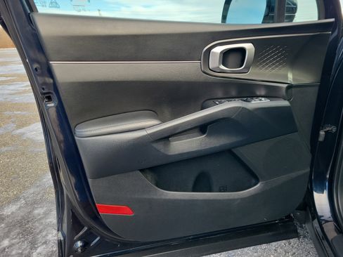 Used 2023 Kia Sorento EX image 15