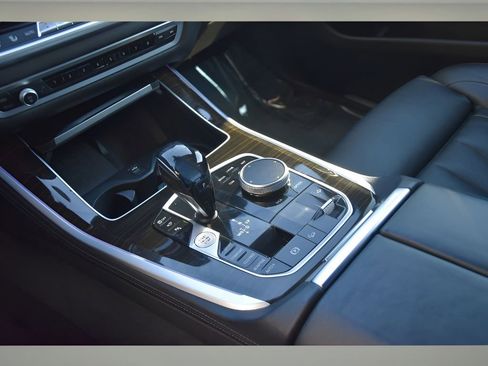 Used 2021 BMW X5 xDrive40i w/ Premium Package image 36